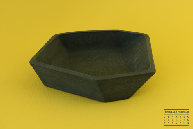 Black ceramic plate for home decor